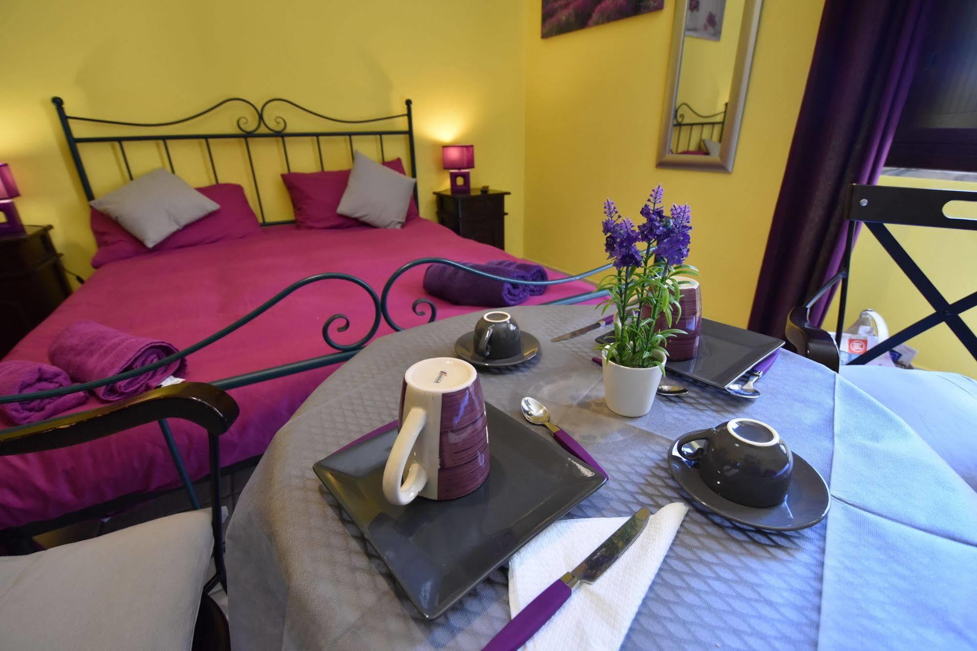 Cerdena Rooms กาญารี ภายนอก รูปภาพ