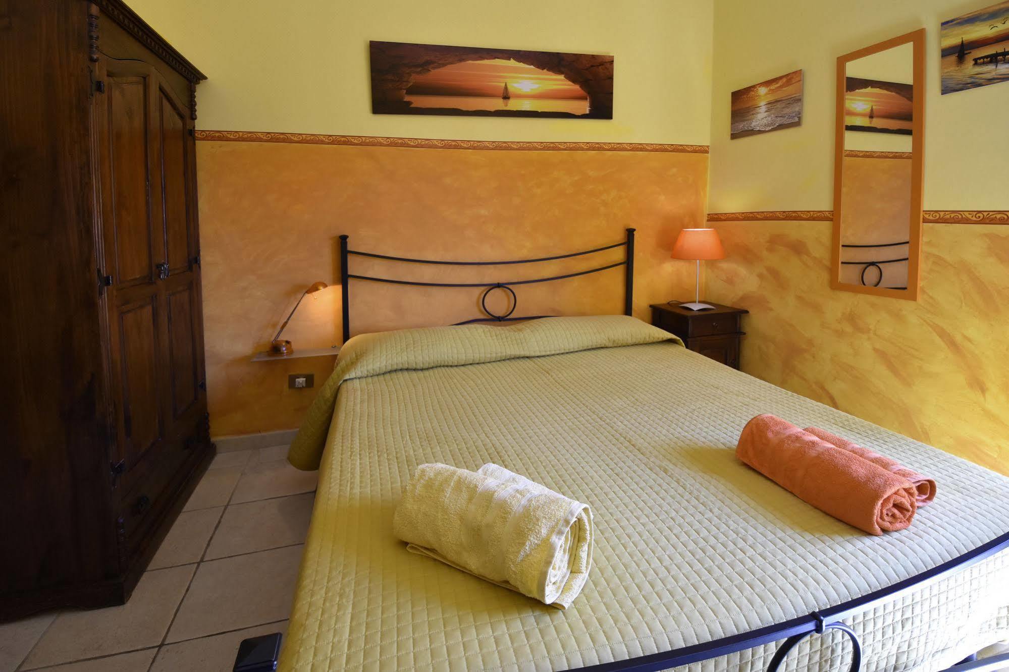 Cerdena Rooms กาญารี ภายนอก รูปภาพ